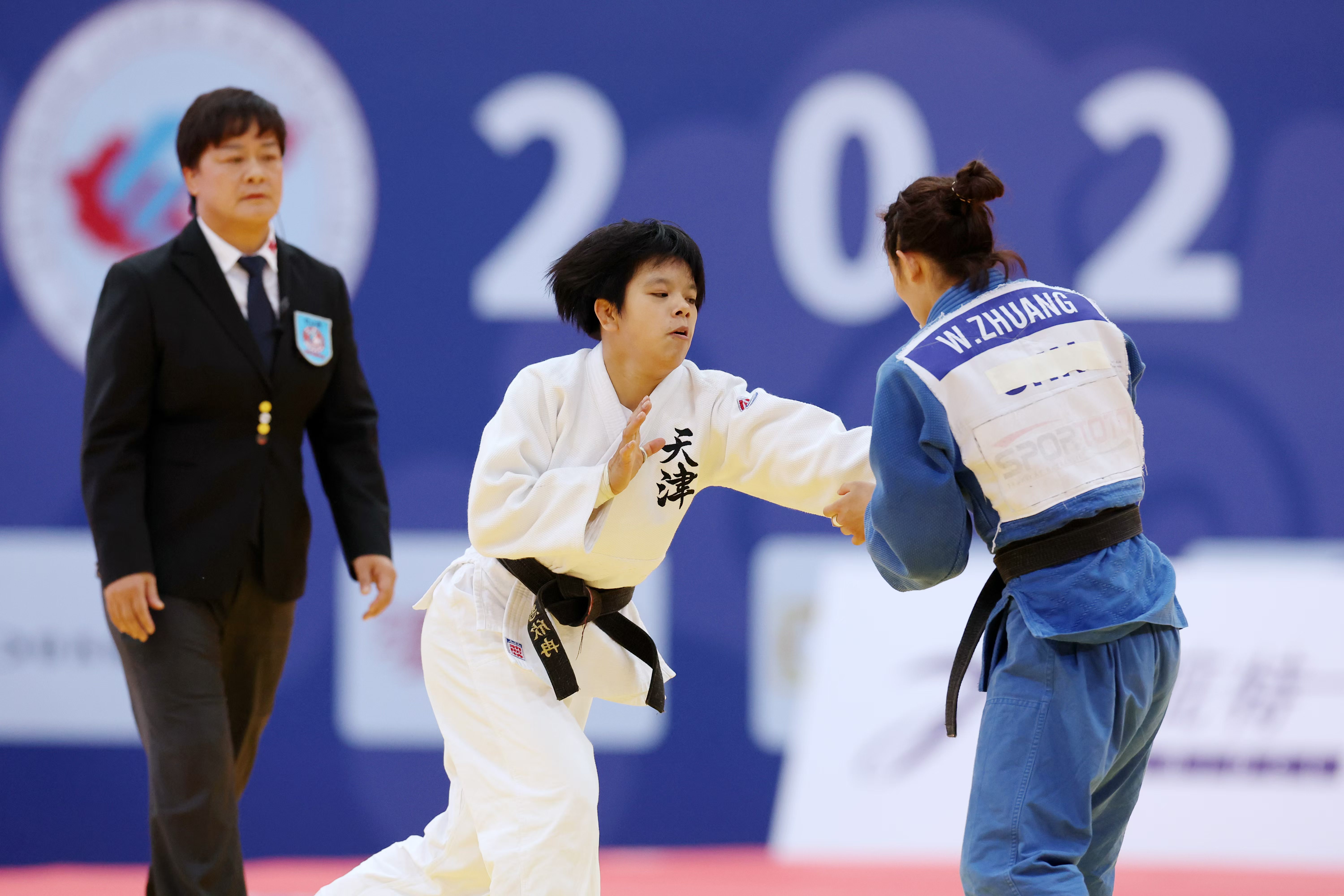 创造奇迹：柔道选手绽放风采的简单介绍