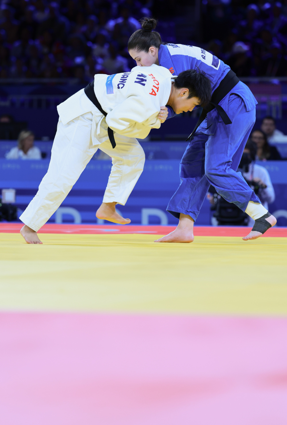 创造奇迹：柔道选手绽放风采的简单介绍