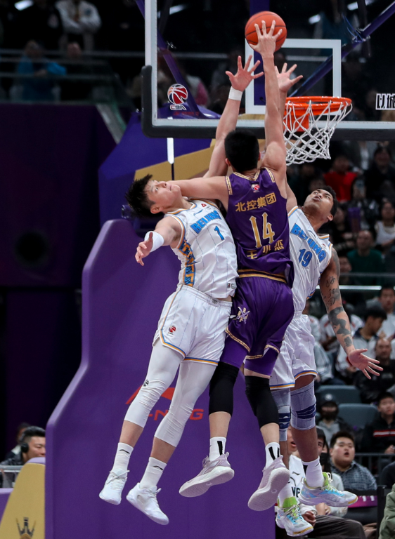 包含北京首钢队客场力克山西，再次掀起连胜风潮的词条