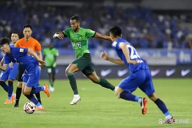 波兰女足锦标赛：华沙队连胜领跑积分榜的简单介绍