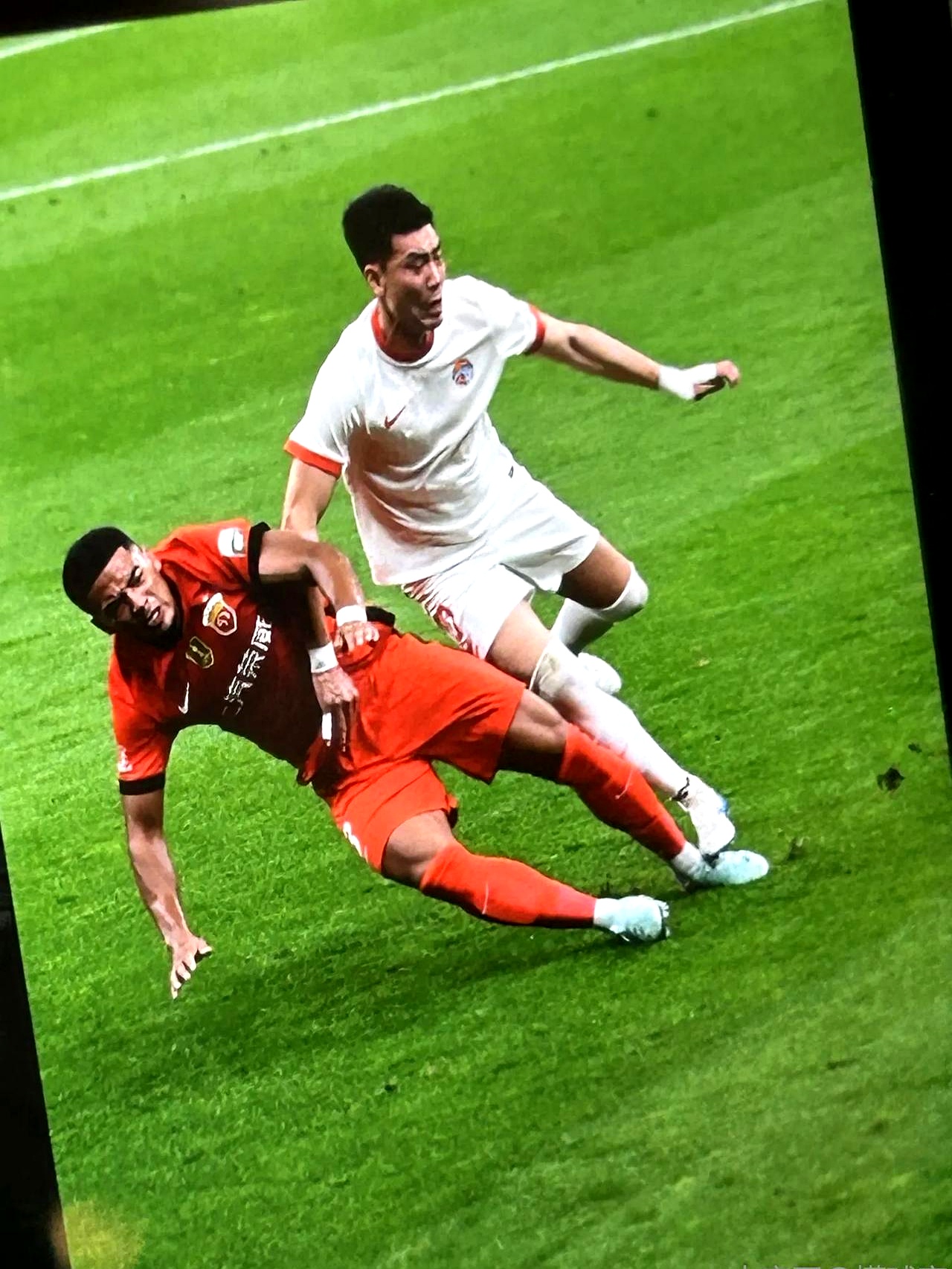 球队阵容调整失误,踢出了犯规比赛 球队阵容调整失误,踢出了犯规比赛