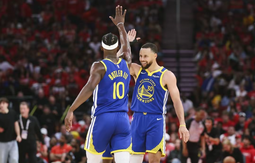 勇士双核再度合砍分，大胜公牛